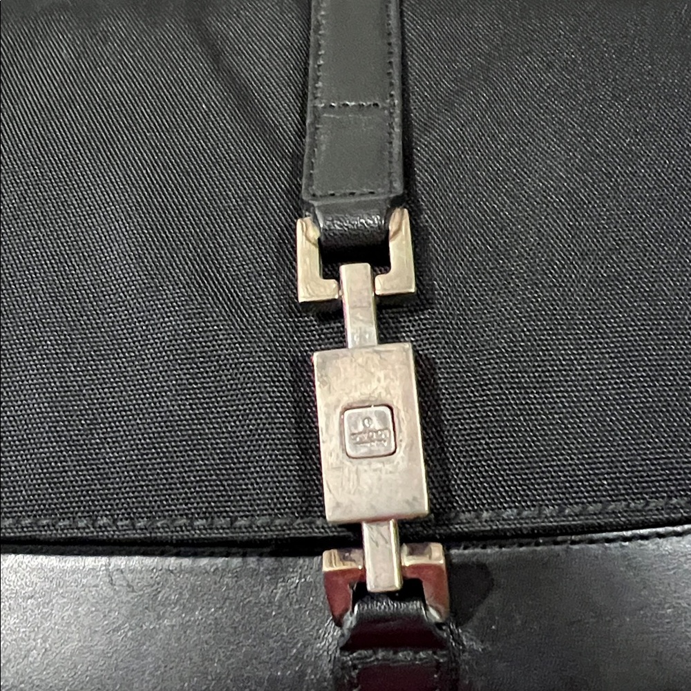 Gucci Jackie Black Shoulder Bag with Piston Lock EUC - Picture 16 of 17